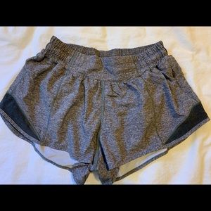 Lululemon Hotty Hot short 2.5”